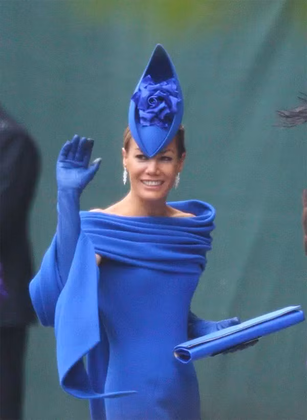 Nguoi mau Anh quoc dot tu trong nha rieng o London