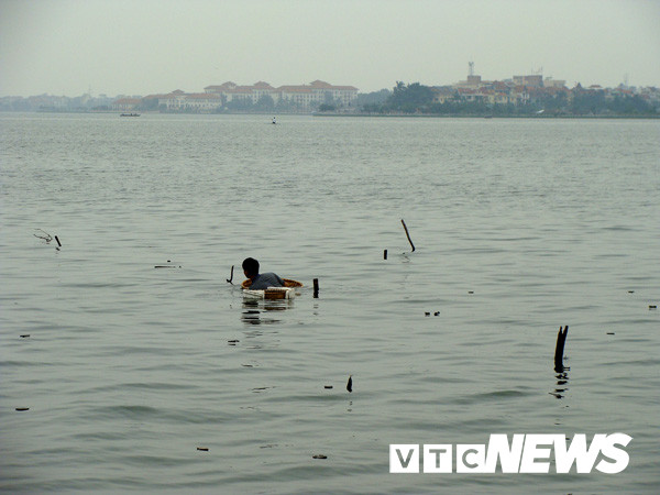 Giai bi an nhung ngoi mo co thoat an thoat hien giua Ho Tay-Hinh-4