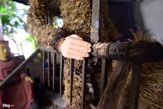 Ngoài hai vua Phùng Hưng và Ngô Quyền, Đường Lâm còn là quê hương của nhiều danh nhân nổi tiếng khác. Tiêu biểu là thám hoa Giang Văn Minh, bà chúa Mía - vương phi của Trịnh Tráng, bà Man Thiện, mẹ Hai Bà Trưng.