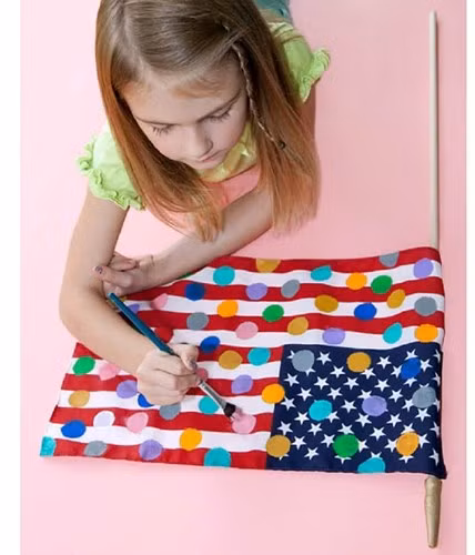 Ở Washington, vẽ các chấm bi trên lá cờ Mỹ là bất hợp pháp.