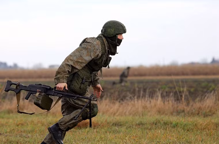 Và ngay lập tức lao đi đến địa điểm tập kết. Nguồn ảnh: Bộ Quốc phòng Nga.