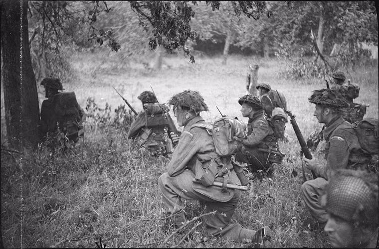 Ngay thời điểm bắt đầu các đơn vị Anh đã chịu tổn thất nặng nề trước sự kháng cự của người Đức với hơn 1.000 binh sĩ bị loại khỏi vòng chiến chỉ trong hai ngày 18-19/7/1944. Mặc dù được sự hổ trợ tối đa từ pháo binh lẫn không quân.