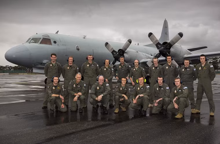 P-3 Orion là dòng máy bay tuần tra, trinh sát và chống ngầm trên biển được Lockheed Martin phát triển từ những năm 1960. Tuy đã qua hơn nửa thế kỷ phục vụ P-3 vẫn được đánh gia là là một trong những máy bay chống ngầm mạnh mẽ nhất thế giới với tầm bay xa, thời gian hoạt động rất dài cùng hệ thống cảm biến mạnh mẽ. Nguồn ảnh: QQ.