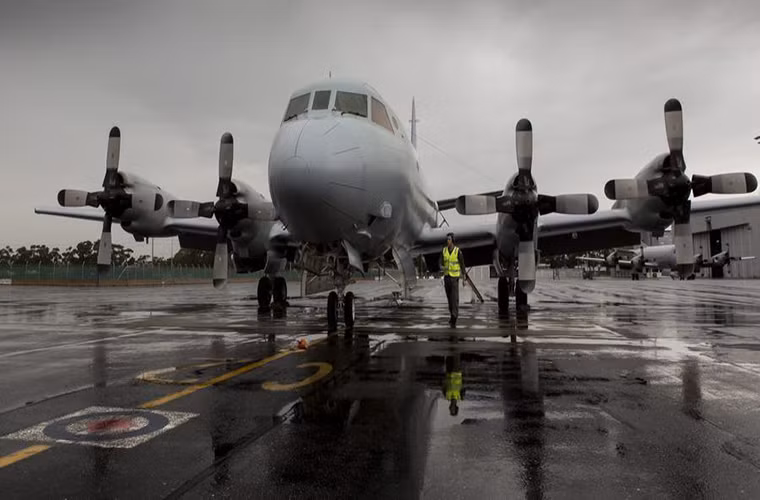 Được biết Australia đưa vào trang bị AP-3C vào năm 2002 sau khi chúng được nâng cấp lên từ các biến thể P-3 Orion thông thường được mua từ Mỹ. Hiện tại Không quân Australia có trong biên chế 15 chiếc AP-3C và thay thế chúng sẽ là từ 8-15 chiếc P-8. Nguồn ảnh: QQ.