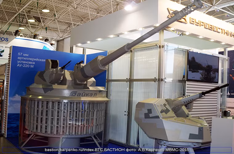 Tờ Izvestia của Nga dẫn lời một quan chức thuộc bộ quốc phòng nước này cho biết, nhiều khả năng Quân đội Nga sẽ tiến hành nâng cấp xe bọc thép chở quân BTR-82 với tổ hợp tháp pháo modul AU-220M 57mm thay vì sử dụng pháo 30mm hiện tại. Và một cấu hình cụ thể cho BTR-82 với AU-220M đã được trình lên Bộ Quốc phòng Nga chờ phê duyệt.