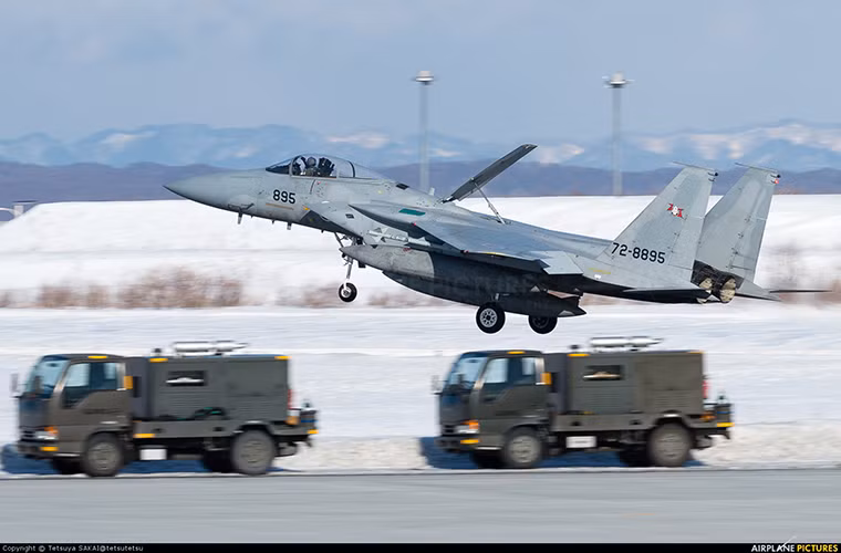 Được biết hiện tại Boeing đã đề xuất một kế hoạch chi tiết về việc nâng cấp F-15J lên Tokyo, tuy nhiên tập đoàn này vẫn giữ bí mật về nội dung của kế hoạch này, nhưng lại khẳng định khả năng thành công của hợp đồng nâng cấp F-15J tại Nhật Bản là khá lớn.