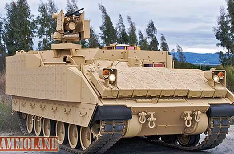 Dự kiến những chiếc AMPV sẽ kết hợp với xe tăng hạng nặng M1 Abram và xe chiến đấu bộ binh M2 Bradley để tạo nên sức mạnh của cú đấm thép trong lục quân Mỹ.