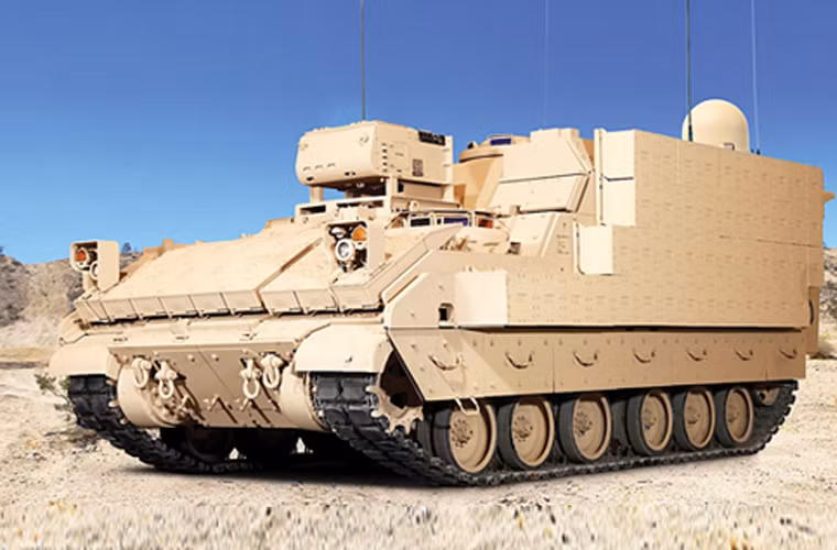 Những chiếc xe bọc thép AMPV dự định thay thế vai trò của M113 trong nhiệm vụ chuyển quân, làm xe cứu thương, xe chỉ huy, xe đa dụng… Dự tính chúng sẽ được sản xuất để thay thế khoảng 3000 chiếc M113.