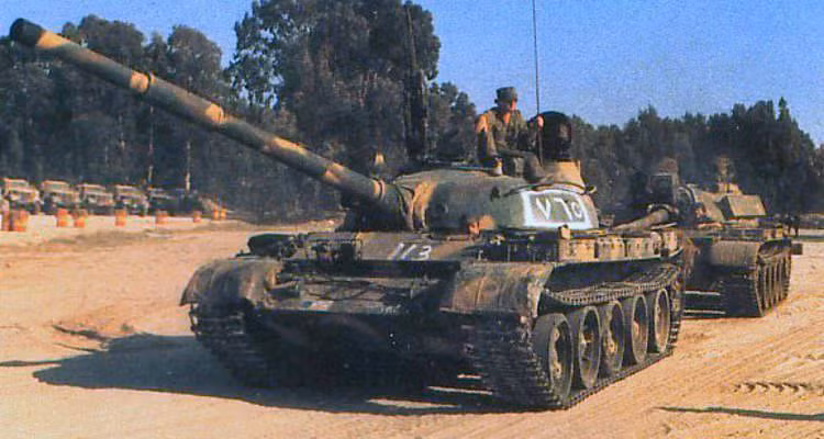 Giat minh so phan xe tang T-62 trong Quan doi Nga-Hinh-3