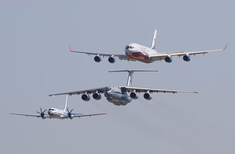 Sau hơn 40 năm hoạt động Nga bắt đầu lên kế hoạch hiện đại hóa IL-76 với biến thể Il-76MD-90A (IL-476) và nó được giới thiệu lần đầu tiên vào năm 2010. Cùng thời điểm đó hai nguyên mẫu IL-476 đầu tiên được đưa vào sản xuất thử nghiệm tại Ulyanovsk và đến năm 2014 biến thể này được đưa vào sản xuất hàng loạt. Nguồn ảnh: QQ.