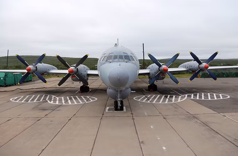 Trong giai đoạn từ năm 1967-1972, ước tính Liên Xô đã cho sản xuất khoảng 65 chiếc Il-38 với nhiều biến thể khác nhau, hiện tại Hải quân Nga vẫn đang vận hành hơn 40 chiếc ở cả hai biến thể Il-38 và Il-38N.