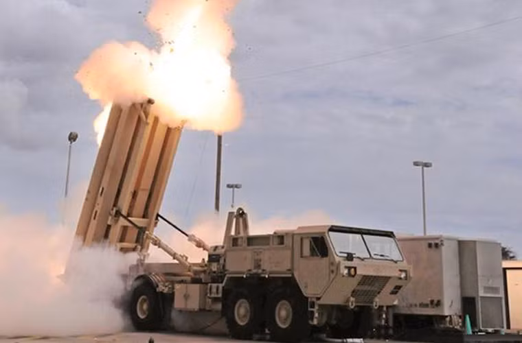 Không phải đơn giản mà Nga - Trung đều đồng thanh lên tiếng phản đối như vậy. Với độ cao đánh chặn lên tới 150km, THAAD có khả năng tiêu diệt nhiều loại tên lửa đạn đạo tầm xa, tầm trung và tầm thấp - những vũ khí mà Nga-Trung Quốc đang triển khai rộng khắp.