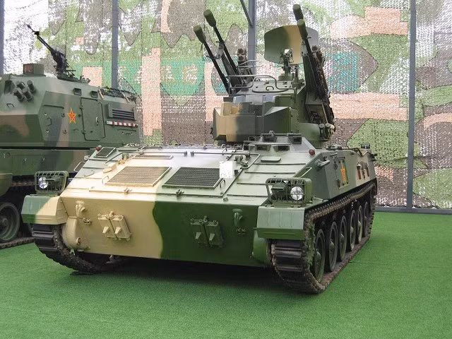 Hệ thống điện tử sử dụng radar CLC-1 hoạt động trên băng tần S có khả năng theo dõi mục tiêu từ khoảng cách khá xa lên tới 45km. Nguồn ảnh: Wiki