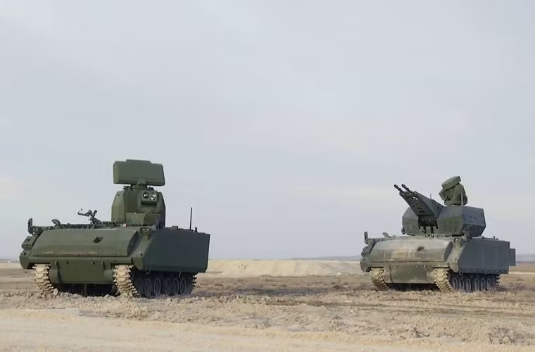 Pháo phòng không tự hành Korkut trang bị radar theo dõi mục tiêu và điều khiển hai khẩu pháo cỡ nòng 35mm để tiêu diệt những quả đạn trong tầm bảo vệ của nó. Hệ thống radar quét mục tiêu đặt trên một khung gầm bánh xích, và radar điều khiển báo nằm cùng với xe pháo.