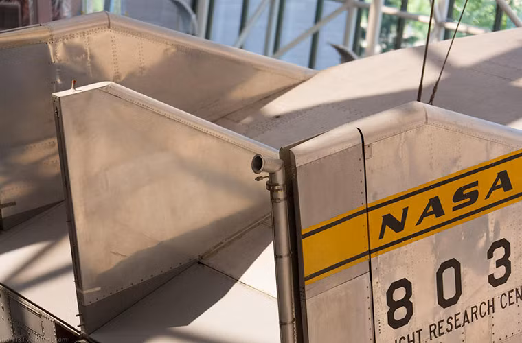 Cận cảnh hệ thống cánh đuôi điều hướng của M2-F3 ngay dưới đó là hệ thống động cơ Reaction Motors XLR-11 với bốn ống xả phản lực. Nguồn ảnh: QQ