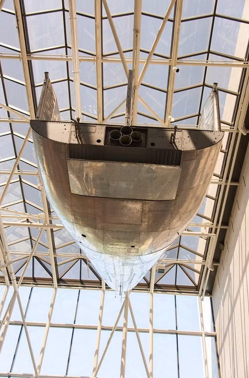 Trước tên lửa có người lái M2-F3, NASA còn có hai biến thể khác là M2-F1 và M2-F2. Tất cả chúng đều do hãng Northrop phát triển theo đơn đặt hàng của NASA. Đặc điểm chung của các mẫu phương tiện bay này là đều không có cánh cố định và bay nhờ vào hình dáng động lực học đặc biệt của mình cộng với đó là hệ thống động cơ đẩy cực mạnh. Nguồn ảnh: QQ