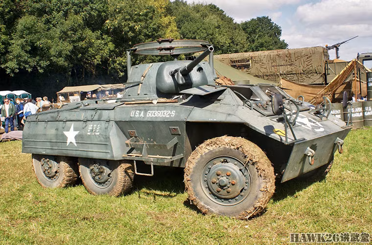 M8 "Greyhound" dòng xe bọc thép khá quen thuộc của Đồng Minh nó cũng từng tham chiến tại Chiến tranh Đông Dương giai đoạn từ năm 1946-1954.