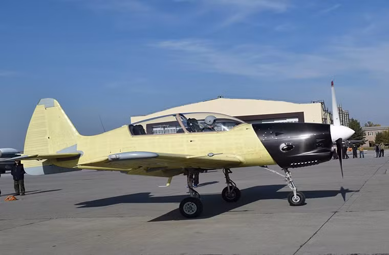 Hiện tại Yakovlev đã cho sản xuất thử nghiệm ít nhất bốn chiếc Yak-152 trong năm nay và chiếc bay thử nghiệm hôm 29/9 là chiếc đầu tiên trong số đó. Dự kiến, Sau khi được đưa vào trang bị Yak-152 sẽ là một trong những máy bay huấn luyện cơ bản chính của Không quân Nga.