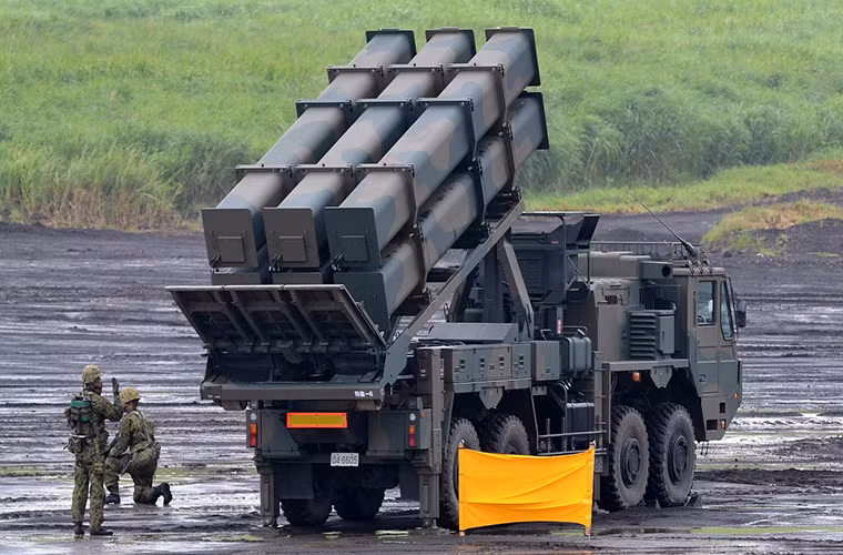 Bản thân Nhật Bản một quốc gia đồng minh của Mỹ tại Châu Á, dù sở hữu lực lượng hải quân mạnh nhất nhì trong khu vực cũng tự trang bị cho mình các hệ thống phòng thủ bờ biển tiên tiến chứ không dựa vào hoàn toàn khả năng tác chiến chống hạm của các biên đội tàu. Nguồn ảnh: You Tube.