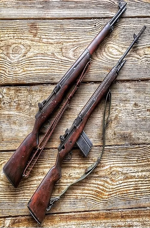 Điều bất ngờ cuối cùng là M1 Garand chính là tiền thân của mẫu súng trường M14 vốn được xem là mẫu súng trường tấn công đầu tiên của Quân đội Mỹ ở một số khía cạnh nào đó. Nhìn vào trong ảnh ta có thể thấy được sự giống nhau của hai mẫu súng trường này.