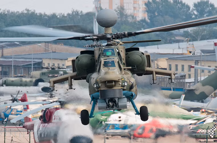 Theo Sputnik, phiên bản trực thăng tấn công Mi-28NM của Nga đang được thử nghiệm để trang bị một loạt mẫu tên lửa chống tăng dẫn đường tầm xa thế hệ mới giúp nó trở thành sát thủ diệt tăng mạnh nhất thế giới.