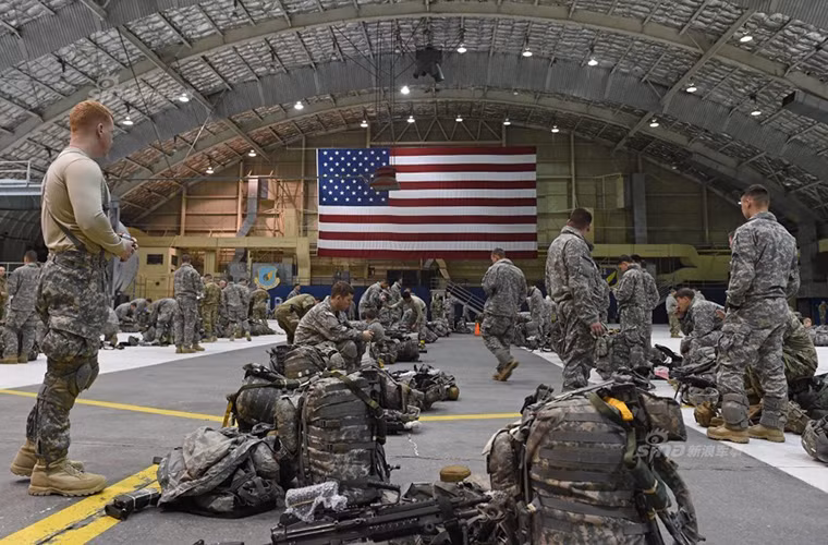 Red Flag-Alaska là đợt tập trận không quân thường niên được tổ chức luân phiên tại các căn cứ không quân của Mỹ ở Alaska và năm nay là tại Eielson, sẽ kéo dài 10 ngày kể từ khi khai mạc vào hôm 6/10. Nguồn ảnh: Sina