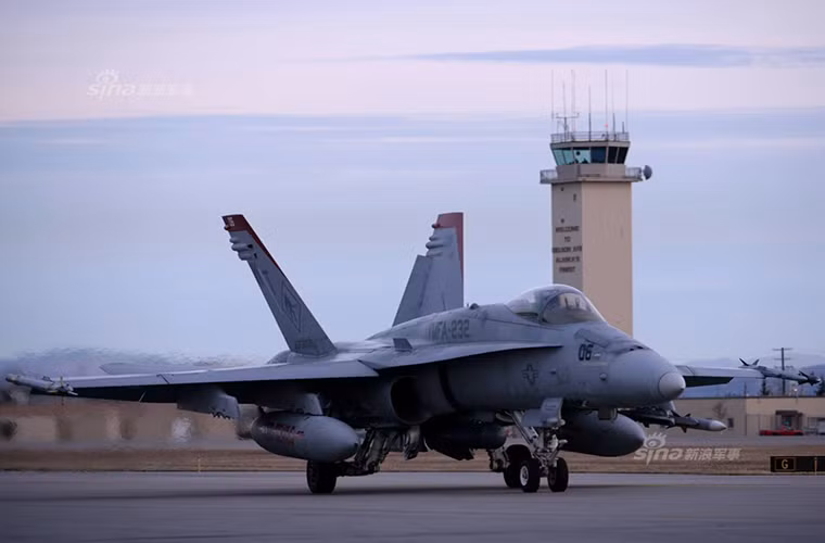 Hiện tại chỉ có Hải quân và Lính thủy Đánh bộ Mỹ được trang F/A-18 với hai biến thể chính là F/A-18A/C Hornet và F/A-18E/F Super Hornet. Nguồn ảnh: Sina