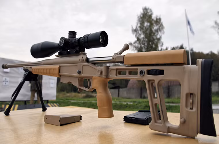 Army Recognition dẫn lời Phó Thủ tướng Nga - Dmitry Rogozin cũng là quan chức phụ trách ngành công nghiệp quốc phòng Nga cho biết, Cục thiết kế TsNIITOCHMASH vừa hoàn tất quá trình phát triển dòng súng trường bắn tỉa chính xác thế hệ mới dành cho các đơn vị tác chiến đặc biệt của Nga sau khi nó vượt qua các bài thử nghiệm cấp nhà nước và sẵn sàng đưa vào sản xuất hàng loạt. Nguồn ảnh: Wallpapers.