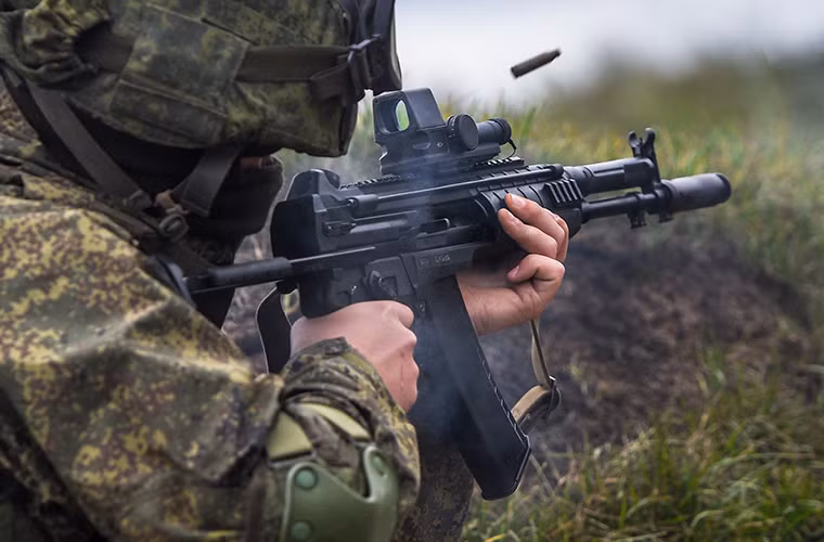 Hình ảnh súng trường tấn công A-545 thử nghiệm tại thao trường Alabino.