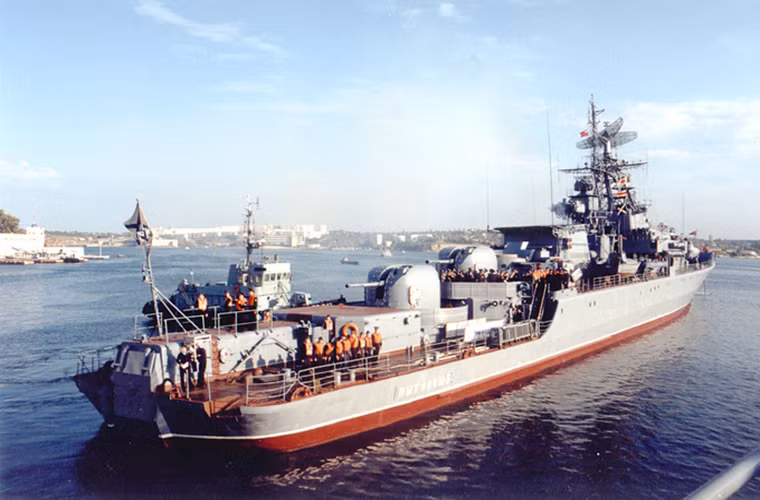 Và Pytliviy lớp Krivak II.