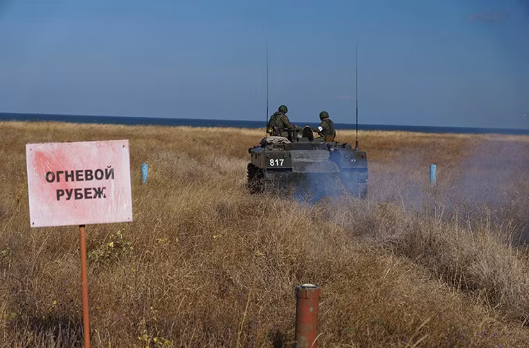 BTR-D cũng có thể xem là mẫu xe bọc thép đa năng MT-LB dành riêng cho VDV khi nó có khả năng được tích hợp với nhiều loại vũ khí khác nhau từ tên lửa chống tăng cho đến pháo phòng không tự động.