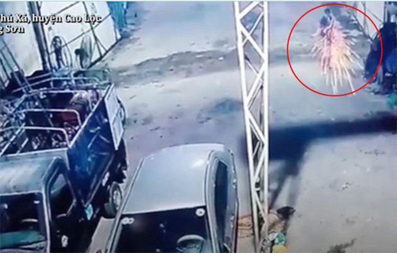 Khoi to doi tuong xa sung khien 2 nguoi chet, 5 bi thuong o Lang Son