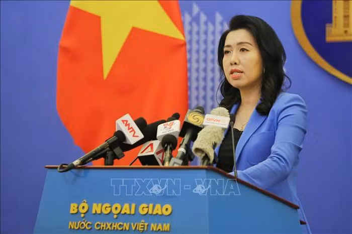 Viet Nam dang xac minh thong tin noi tau Trung Quoc 35111 vao Bien Dong