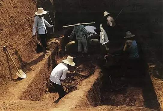 Kiểm định sau cùng xác nhận đây là một di tích văn hóa, nằm trong ngôi mộ của Triệu Bá Vân, cháu chắt đời thứ 7 của Tống Thái Tổ Triệu Khuông Dận.