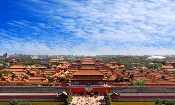 Sau sự kiện này, hoàng đế đã quyết định xây dựng một con trăn khổng lồ trong Tử Cấm Thành.