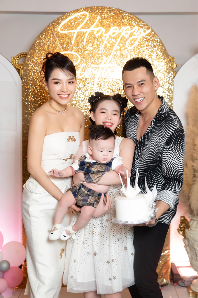 My nhan Viet U40 duoc hoi cuoi bang 88 cay vang la ai?-Hinh-4