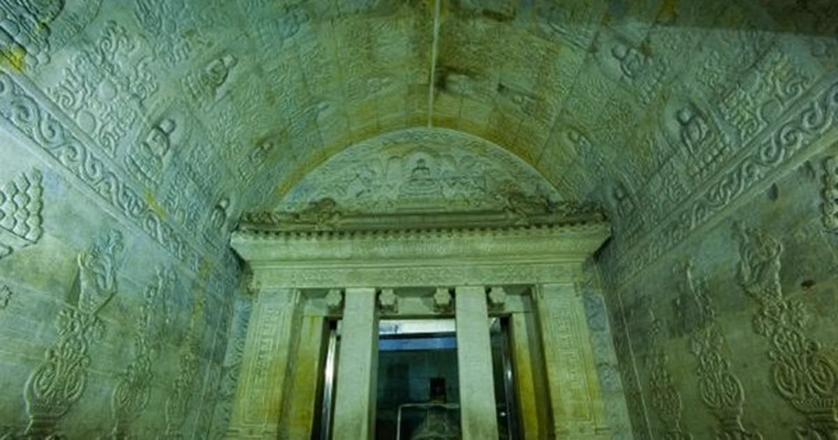 Bí ẩn về thủy quái mà Tần Thủy Hoàng giết chết bất ngờ được các chuyên gia giải mã khi mở cửa lăng mộ hoàng đế Càn Long.