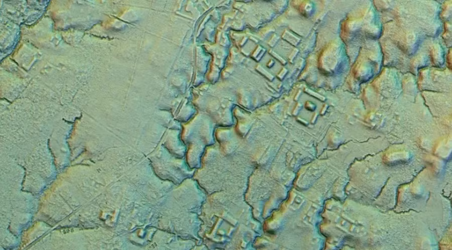 Thành phố có thể đã chứa đến 30.000 người trong giai đoạn cao điểm, và đã tồn tại trong khoảng 1.000 năm.