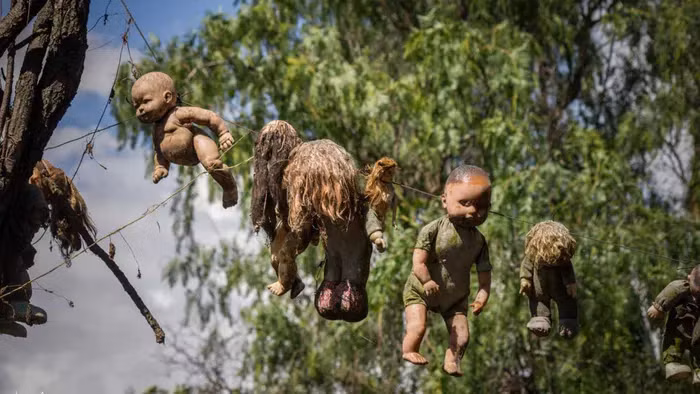 Hòn đảo hiện được gia đình ông Barrera trông nom và được coi là một trong những nơi đáng sợ nhất thế giới, là điểm đến của nhiều du khách tò mò ưa khám phá mạo hiểm.