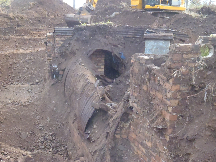 Các chuyên gia tin rằng chúng có thể thuộc về một lãnh chúa địa phương vào thế kỷ 17.