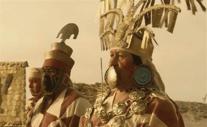 Nền văn minh Inca thời cổ đại có lễ hiến tế, trong đó sử dụng người sống làm vật tế, và xác ướp của cô được xem là một ví dụ cho lễ hiến tế này.