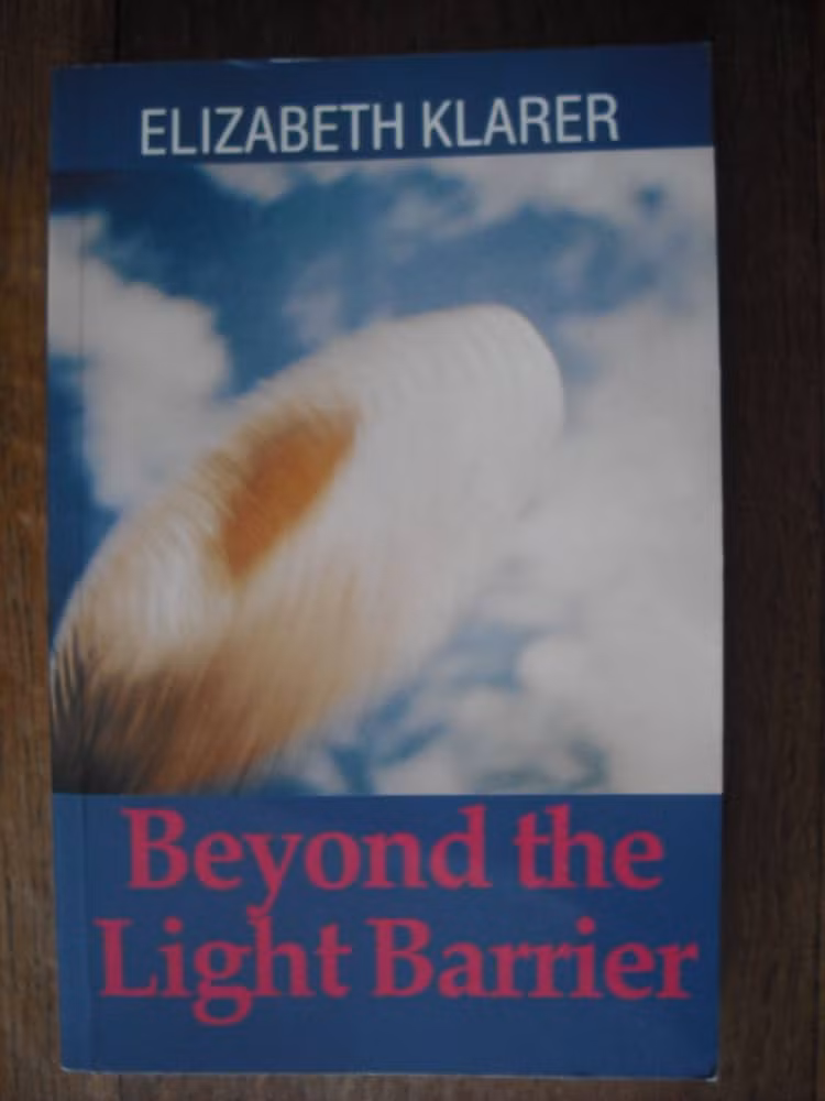 Sau chiến tranh, khi đọc về UFO vào năm 1950, những ký ức về hiện tượng UFO bắt đầu quay trở lại.