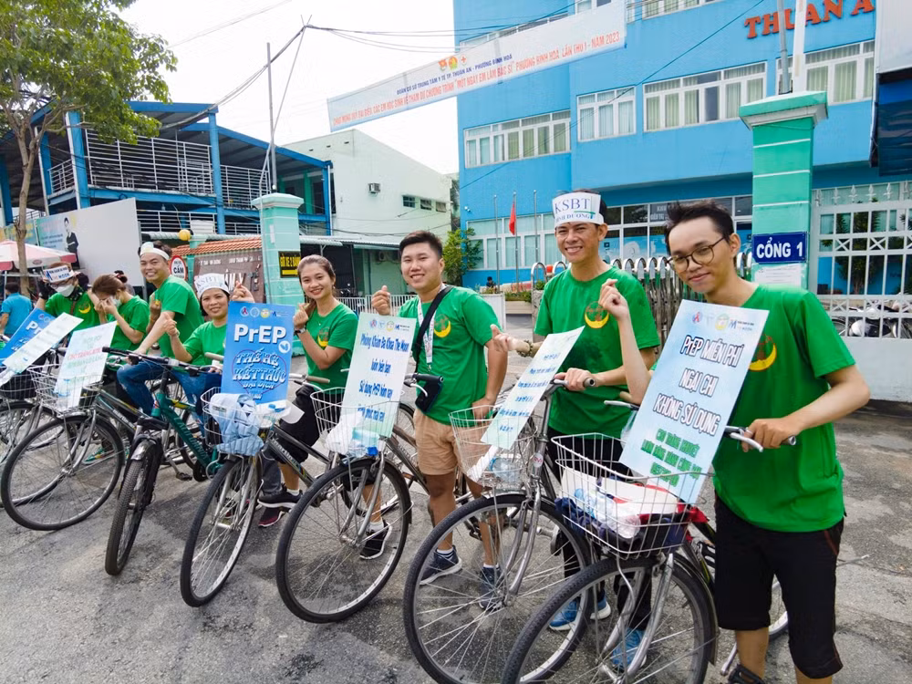 Ngày 02/07, đoàn diễu hành xe đạp khoảng 20 người với các biểu ngữ, khẩu hiệu về "PrEP - Dự phòng trước phơi nhiễm HIV/AIDS", nhằm giúp mọi người nhận thức được về an toàn sức khỏe, tình dục an toàn, ý thức phòng, ngừa HIV/AIDS, và giảm sự kỳ thị PrEP.