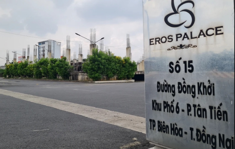 Đối với khu C của dự án, chủ đầu tư thiết kế công trình có công năng làm văn phòng kết hợp căn hộ cao cấp được quy hoạch từ 12-14 tầng lầu, 2 tầng hầm. Hiện nay, tại khu C đã xây dựng và tồn tại nhà hàng Eros Palace với diện tích hơn 2.000m2. (Ảnh: PLO).