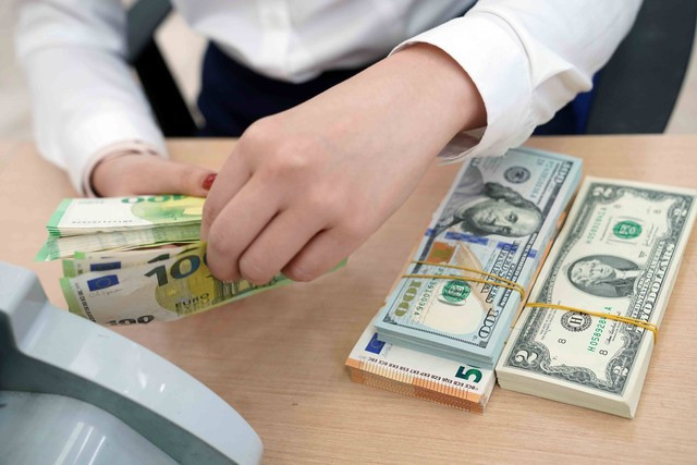 Ty gia USD hom nay 10/9/2023: Tiep da tang?