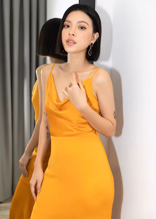 Sau The Face, Tú Hảo khẳng định mình trong vai trò người mẫu với nhiều lời mời chụp ảnh các tạp chí.