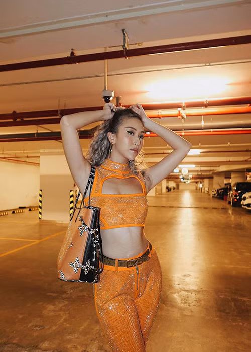 Hot girl sinh năm 1996 khoe thân hình săn chắc, quyến rũ khiến ai nấy cũng phải ghen tỵ.