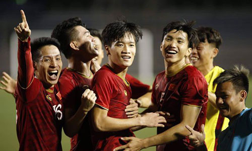 Choang voi bao gia quang cao cua VTV tran Viet Nam gap Thai o SEA Games 30