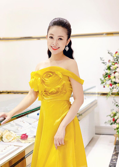 Trong "Giấc mộng quan trường", Thùy Linh vào vai vợ của nhân vật Bá Hộ.