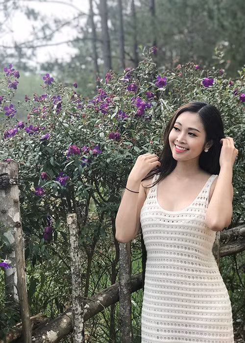 Ở tuổi 32, Thùy Linh vẫn độc thân.